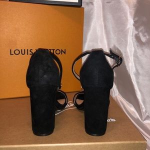 Steve Madden black Sandals